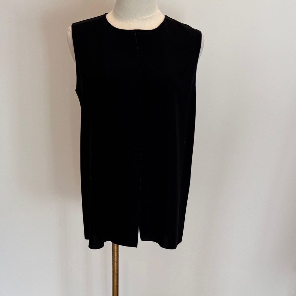 Vince black and cream top